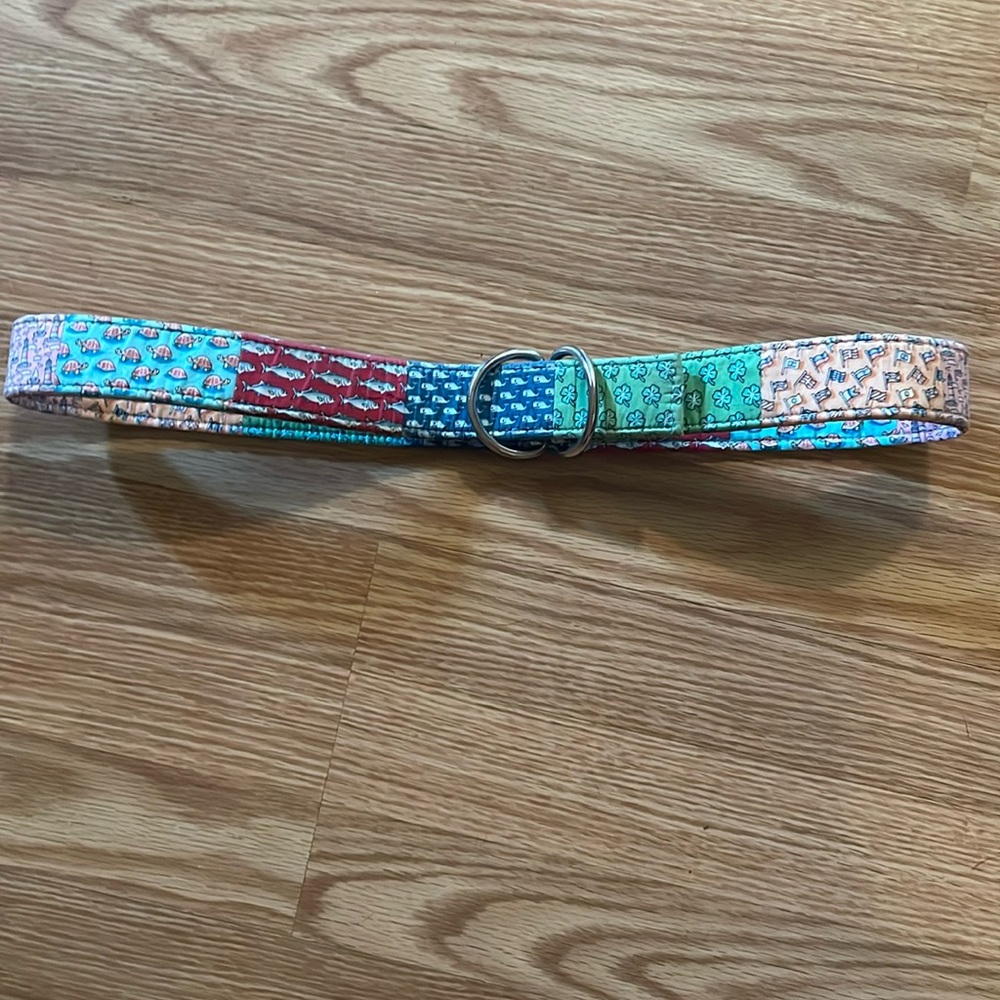 VINEYARD VINES sz M patchwork style belt with silver D-ring closure